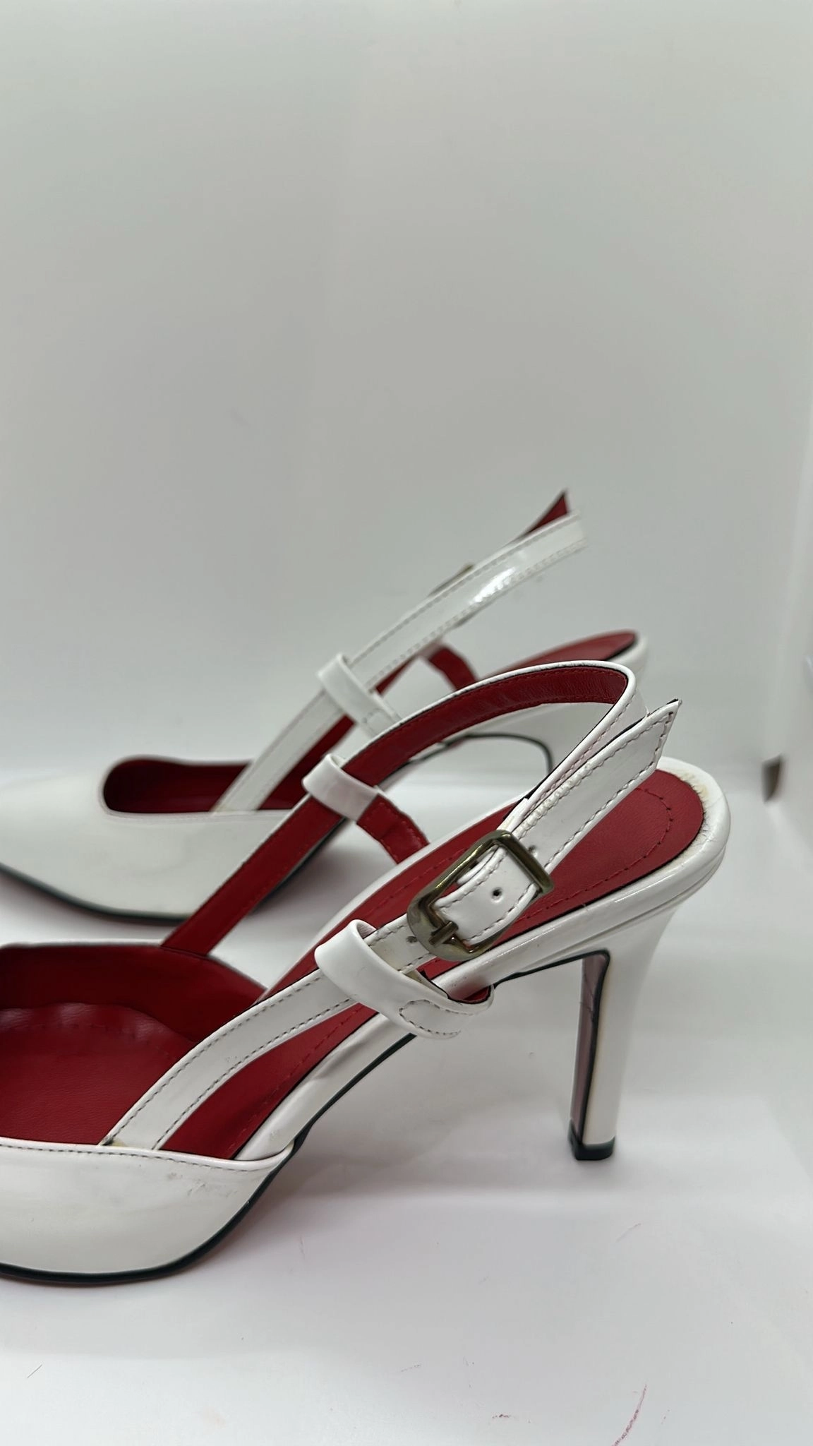 Beyaz Rugan Stiletto